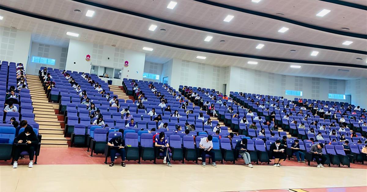 ศูนย์ภาษา คณะศิลปศาสตร์ จัดทดสอบวัดความรู้ภาษาอังกฤษ โดยใช้ข้อสอบศูนย์ภาษา (UP-STEP)